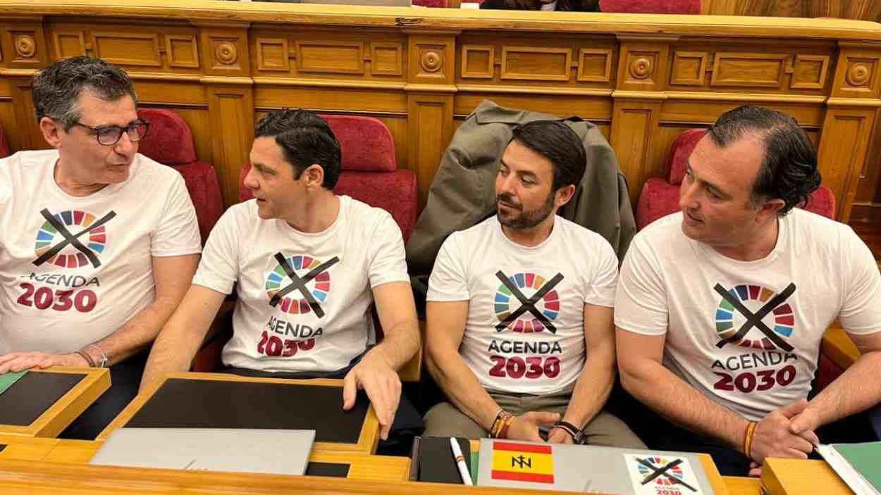 Los cuatro diputados de Vox en las Cortes de Castilla-La Mancha. EP. Los cuatro diputados de Vox en las Cortes de Castilla-La Mancha. EP.