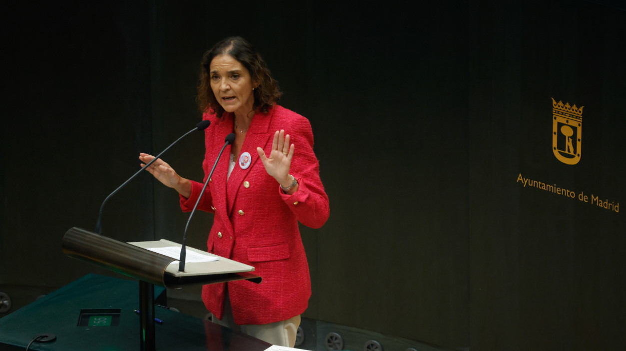 El PSOE revela la factura que obligan a recoger a las mujeres madrileñas que quieren abortar. EP.