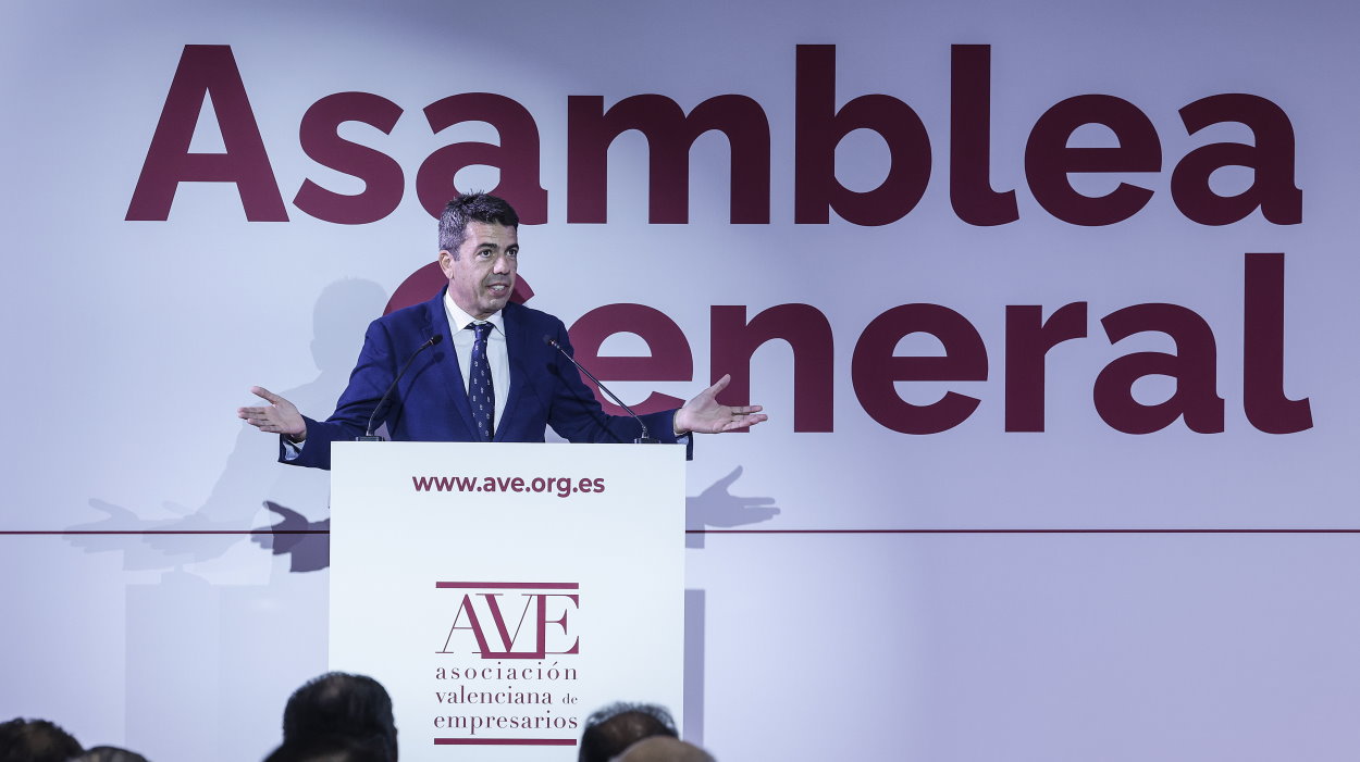 Mazón perdona las sanciones a las empresas que pusieron en riesgo a sus trabajadores en la DANA. EP. Mazón perdona las sanciones a las empresas que pusieron en riesgo a sus trabajadores en la DANA. EP.