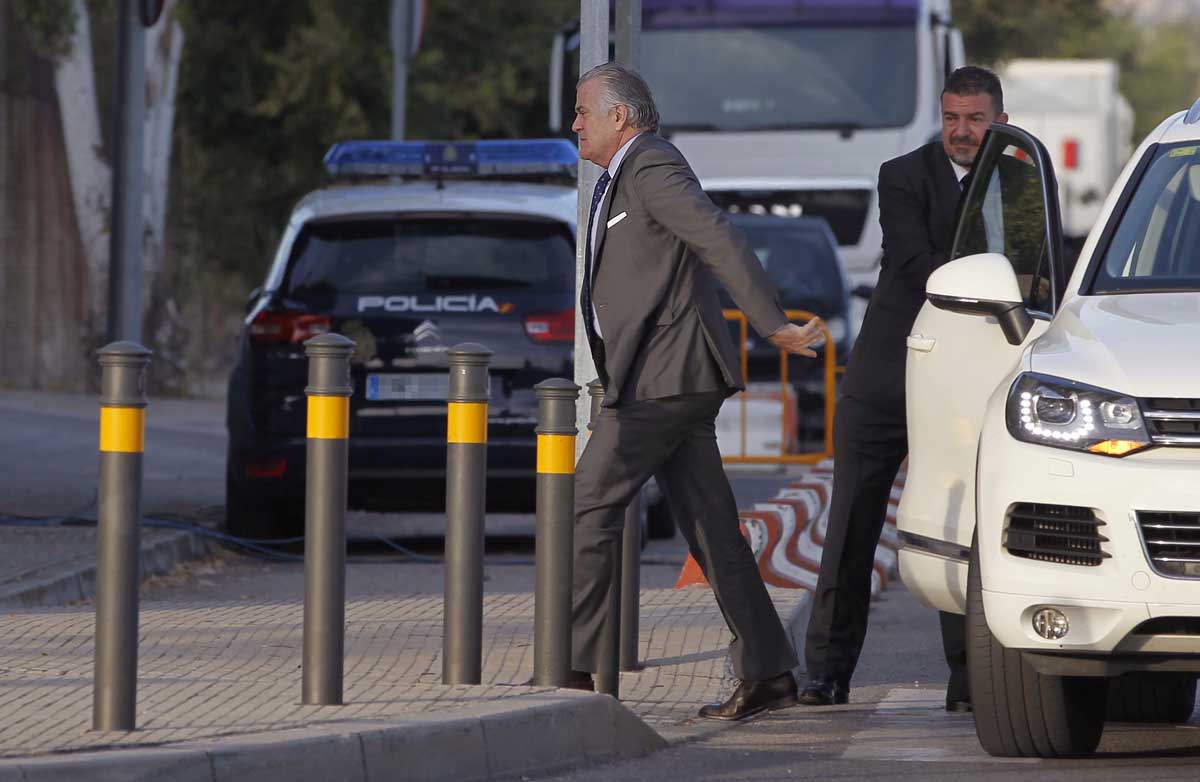 Llegada de Luis Bárcenas a la sede de la  Audiencia Nacional en San Fernando