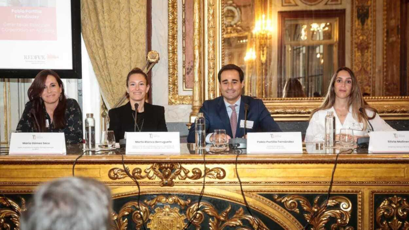 María Gómez Seco Talent Acquisition & Mobility Principal Manager de BBVA; Marta Blanco Berruguete, responsable de incorporación de Talento de Telefónica; Pablo Portilla Fernández, gerente de Selección Corporativo en Acciona y Silvia Molinero, directora técnica del Sello de la FUE María Gómez Seco Talent Acquisition & Mobility Principal Manager de BBVA; Marta Blanco Berruguete, responsable de incorporación de Talento de Telefónica; Pablo Portilla Fernández, gerente de Selección Corporativo en Acciona y Silvia Molinero, directora técnica del Sello de la FUE