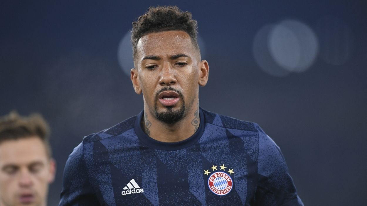 El exjugador del Bayern, Jerome Boateng, durante un calentamiento. EP El exjugador del Bayern, Jerome Boateng, durante un calentamiento. EP