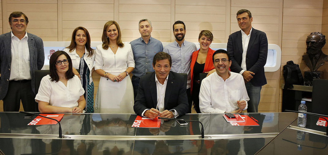 Los 10 miembros de la gestora socialista liderada por Javier Fernández