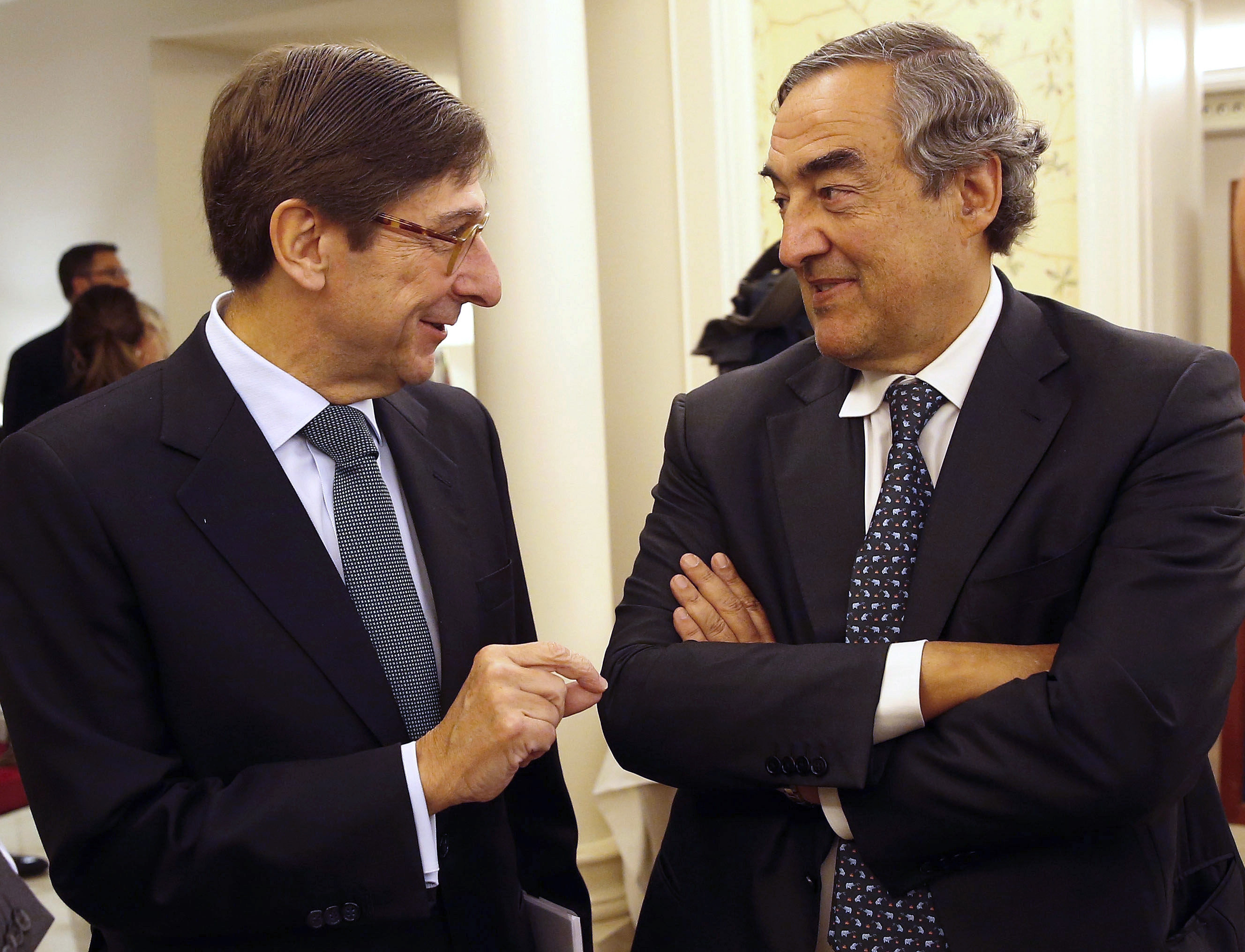 El presidente de Bankia, Goirigolzarri, y el presidente de la CEOE, Rosell