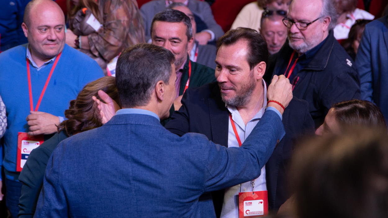 Puente anima a Sánchez recordando su valentía hace ahora 9 años al dimitir tras el "no es no". EP. Puente anima a Sánchez recordando su valentía hace ahora 9 años al dimitir tras el "no es no". EP.