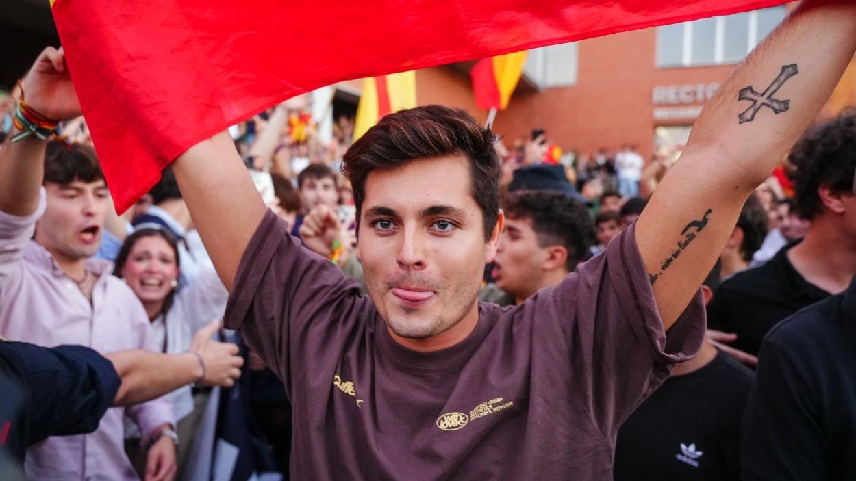 Vito Quiles en Sevilla. EP. Vito Quiles en Sevilla. EP.