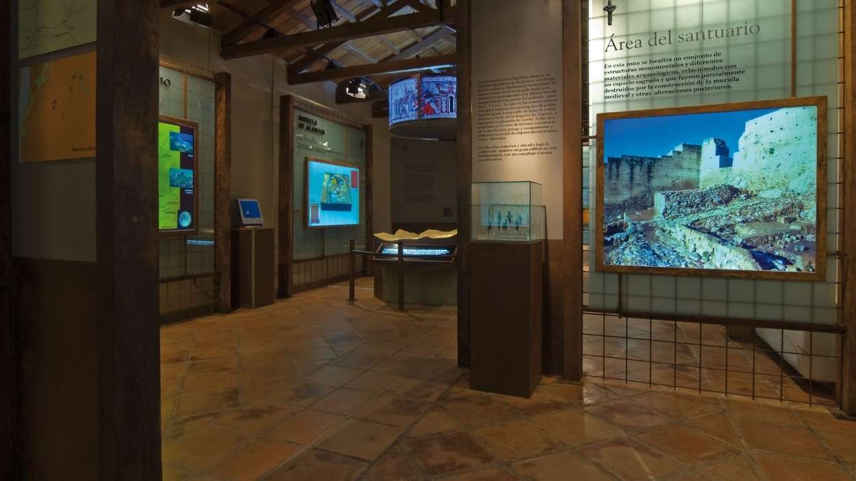 Centro de Interpretación de Alarcos, en Ciudad Real. Centro de Interpretación de Alarcos, en Ciudad Real.