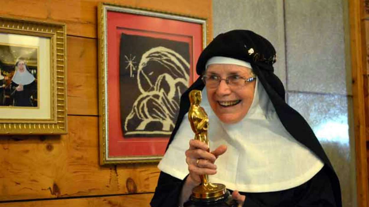 La madre Dolores Hart en su jubileo. Abadía Regina Laudis.