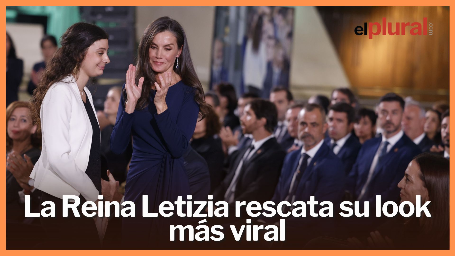 La Reina Letizia rescata su look más viral en el homenaje a las víctimas de la DANA La Reina Letizia rescata su look más viral en el homenaje a las víctimas de la DANA
