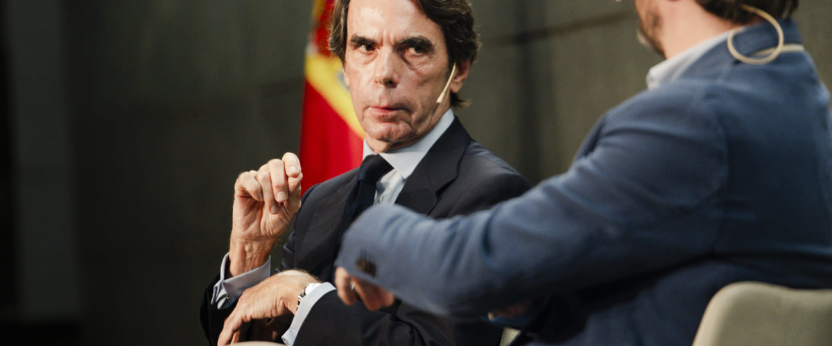Aznar asume que «habrá que esperar a las elecciones» y pide a Feijóo no causar «frustración»