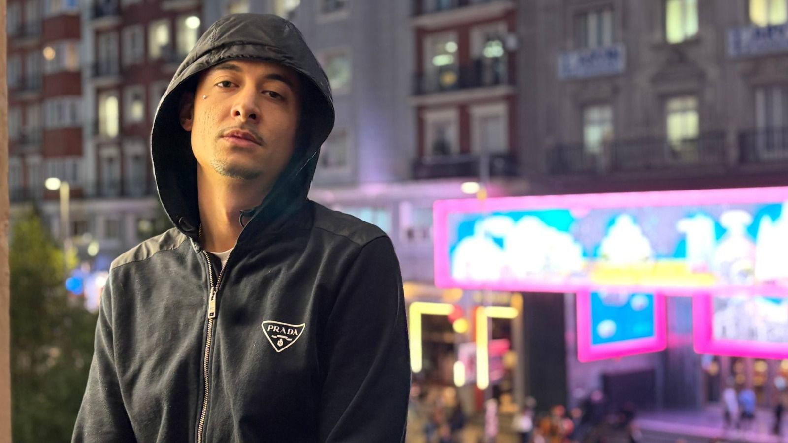 Gloosito en las oficinas de El Plural Gloosito en las oficinas de El Plural