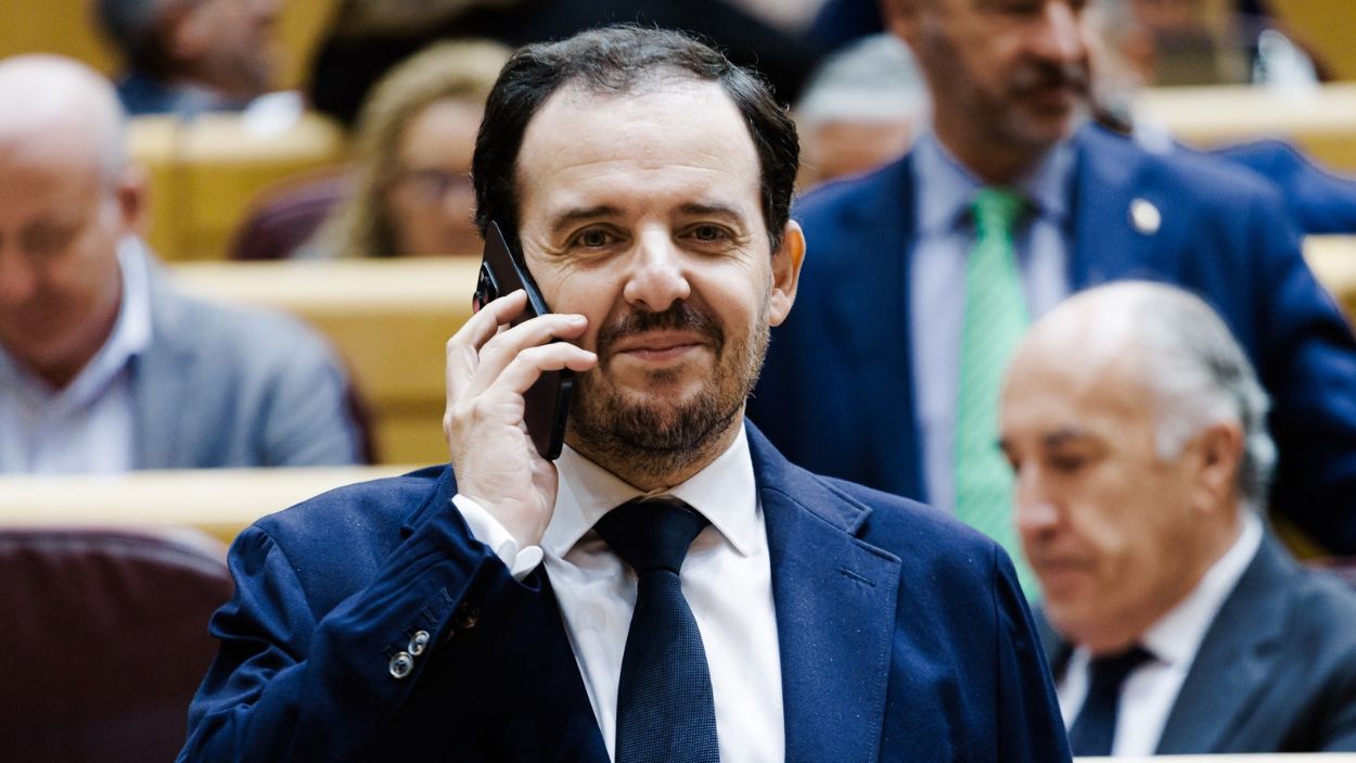 El Senado debate la propuesta del PP para llevar al Gobierno ante el Constitucional por no presentar Presupuestos. EP