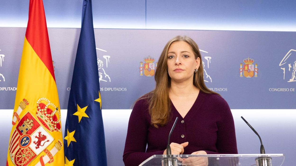 La portavoz parlamentaria del Partido Popular, Ester Muñoz, en una comparecencia. EP.