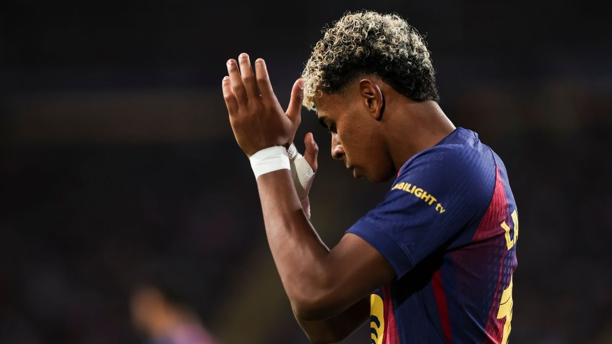 Lamine Yamal, durante un partido contra Olympiacos. EP