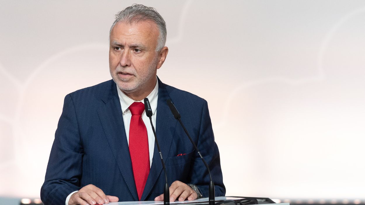 El ministro de Política Territorial y Memoria Democrática, Ángel Víctor Torres. EP.