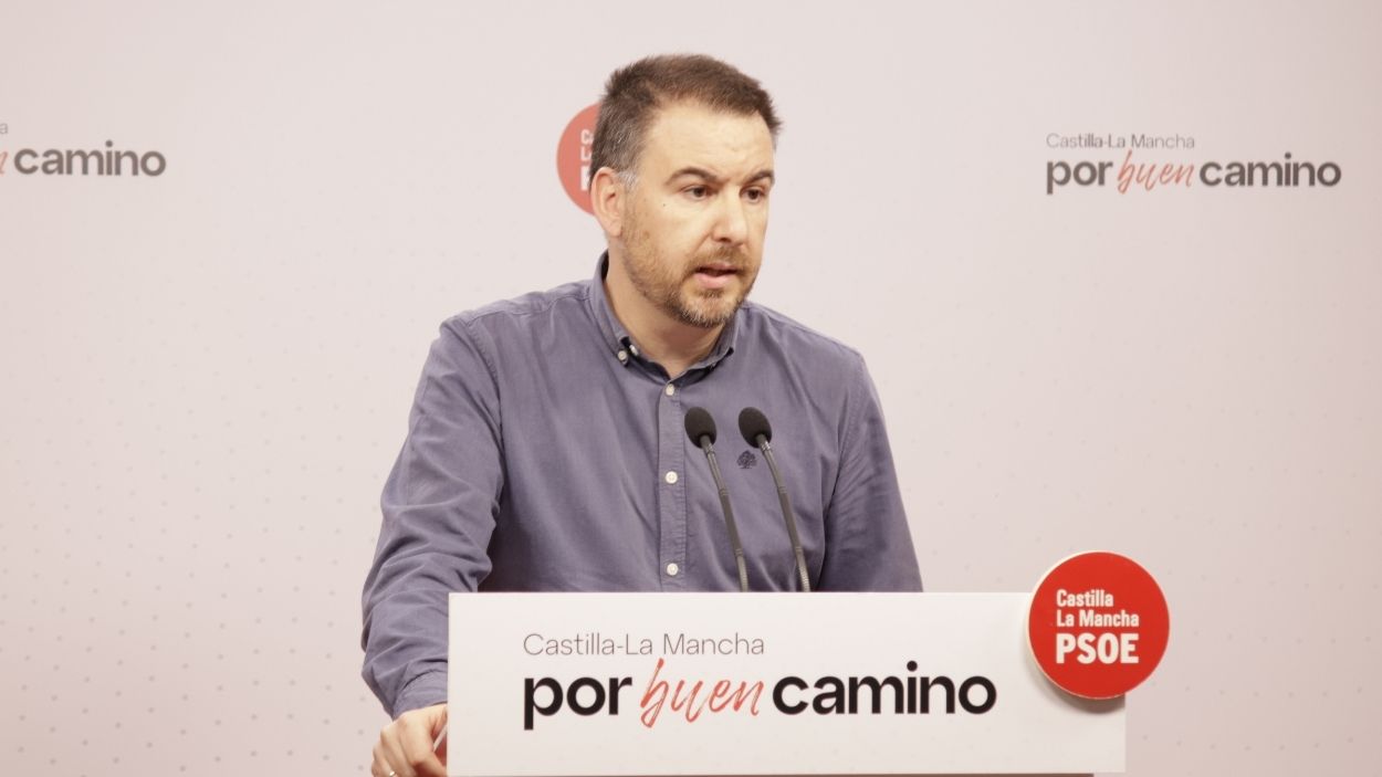 Antonio Sánchez Requena, diputado regional del PSOE.