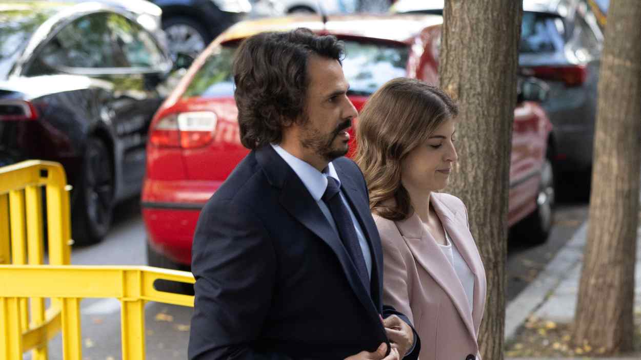 González Amador en su llegada al Supremo. EP