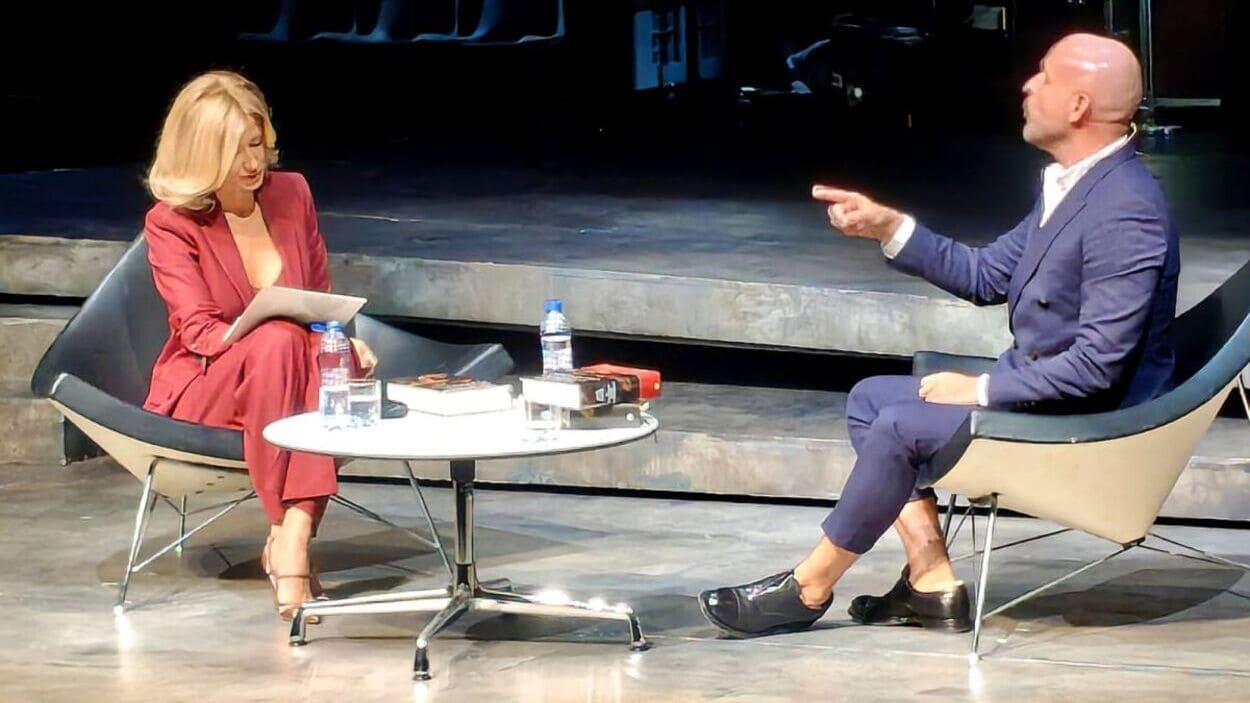 Jaime de los Santos en la presentación de su libro. Servimedia.