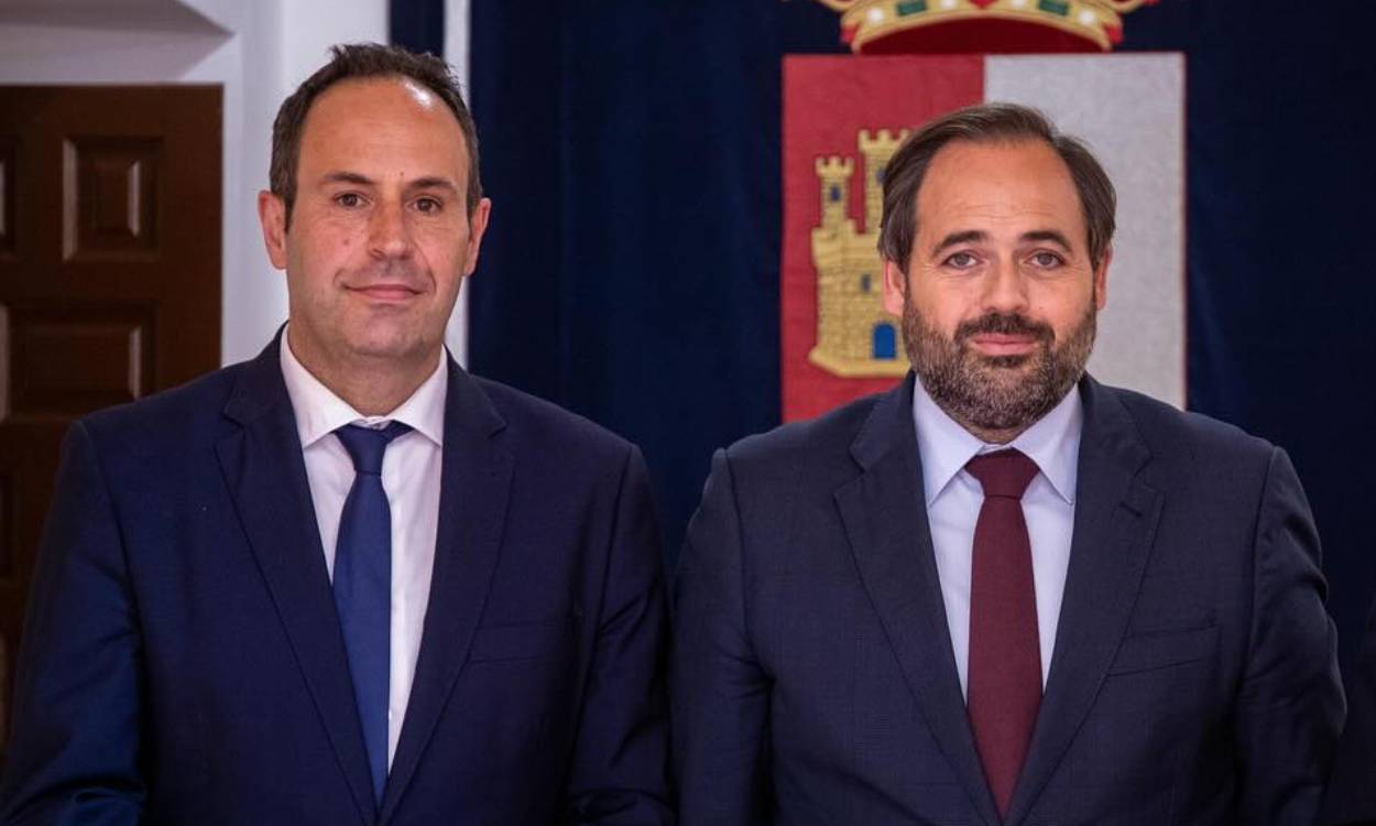 Imagen del presidente de la gestora del PP en Cuenca, José Martín Buro, junto a Paco Núñez, líder del PP de Castilla-La Mancha. EP. 