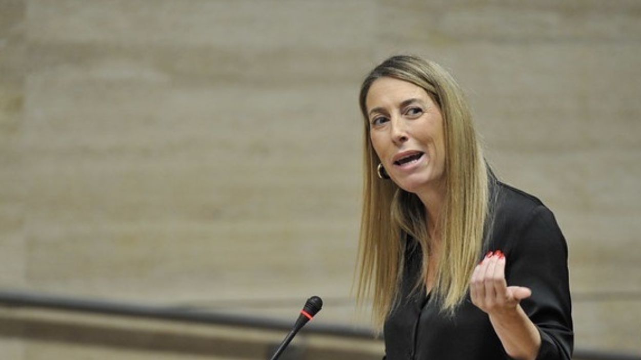 La candidata del PP a la Junta de Extremadura, María Guardiola, en una intervención en la Asamblea regional. EP.