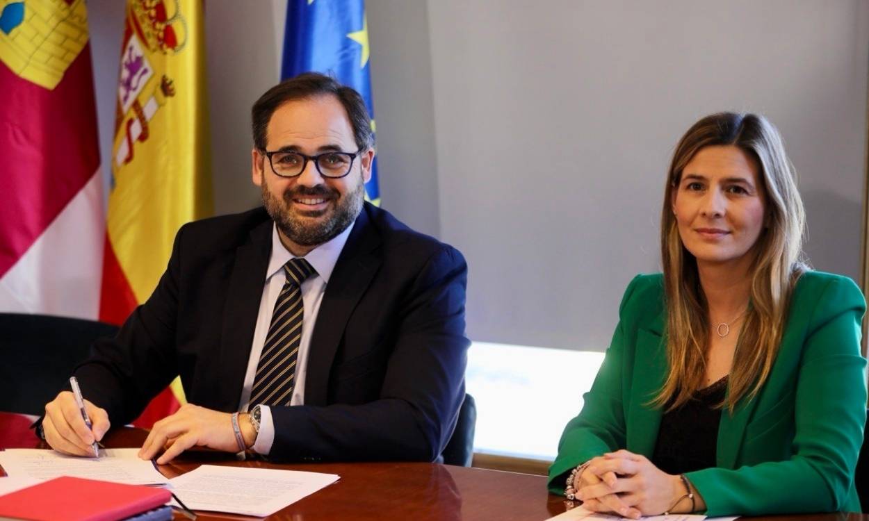 Paco Núñez, presidente del PP de Castilla-La Mancha, y Carolina Agudo, secretaria general. Archivo EP.