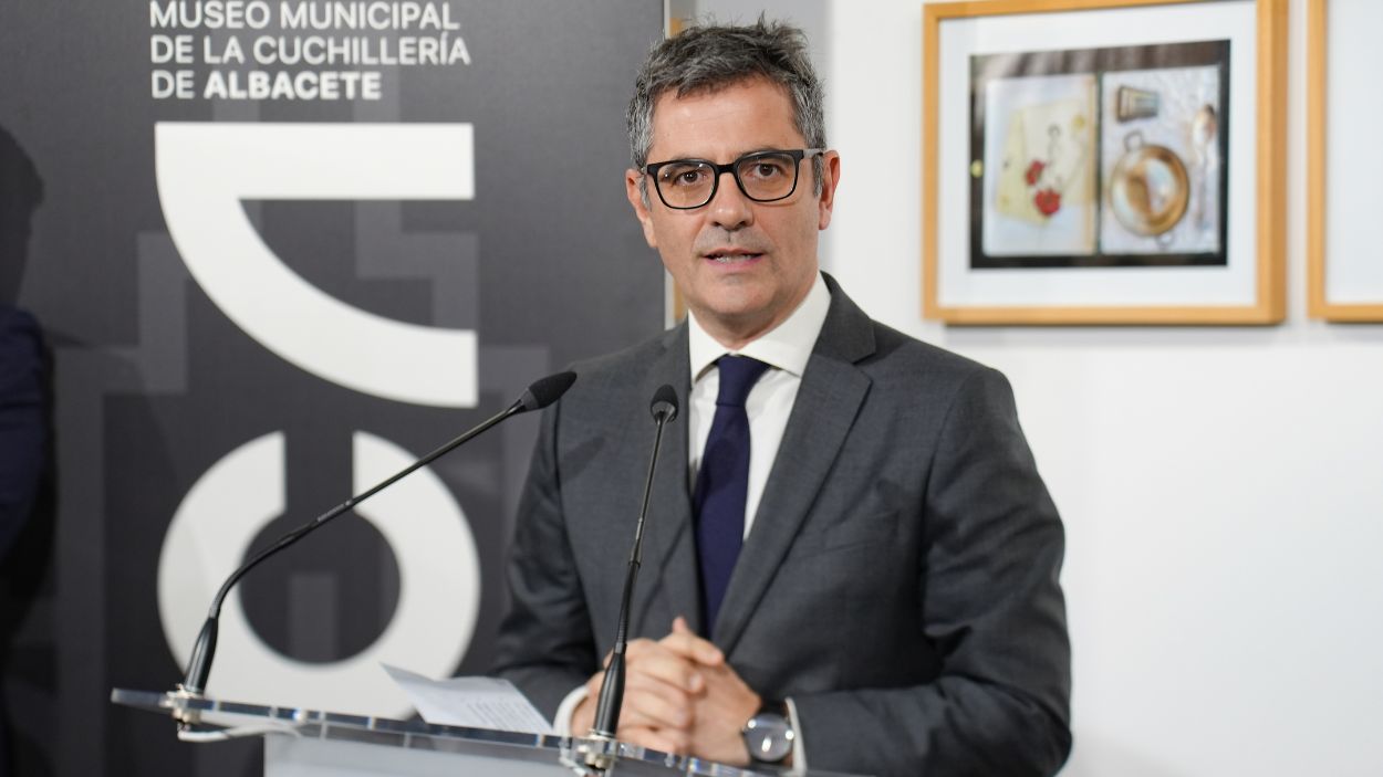 El ministro de la Presidencia, Justicia y Relaciones con las Cortes, Félix Bolaños, asiste al Congreso del Foro Judicial Independiente en Albacete. Moncloa.. 