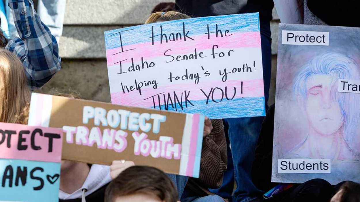 Imagen de recurso de una manifestación en EEUU a favor de las personas trans y no binarias. EP/Archivo.
