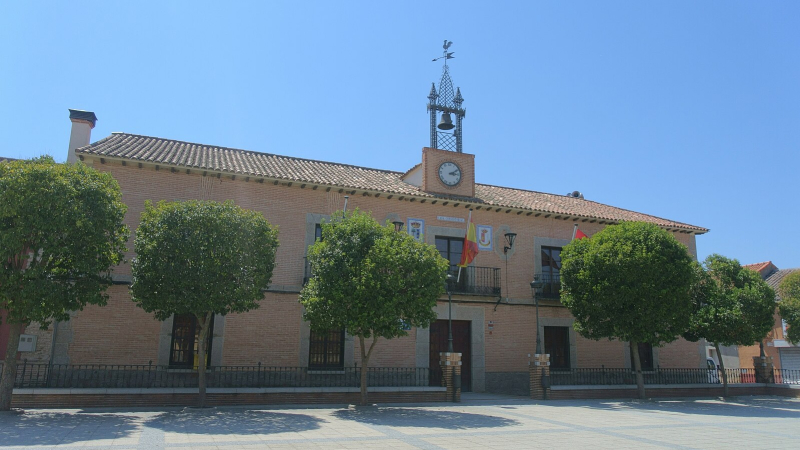 Ayuntamiento de Domingo Perez (Toledo). AYUNTAMIENTO DOMINGO PÉREZ