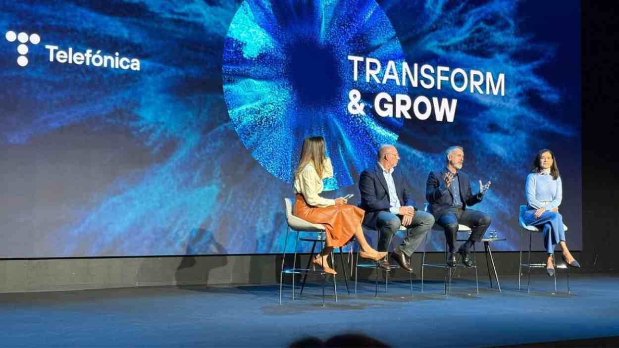 Murtra en un encuentro. Telefónica