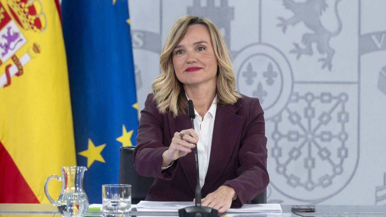 La ministra de Educación y portavoz del Gobierno, Pilar Alegría, en la rueda de prensa posterior al Consejo de Ministros. EP