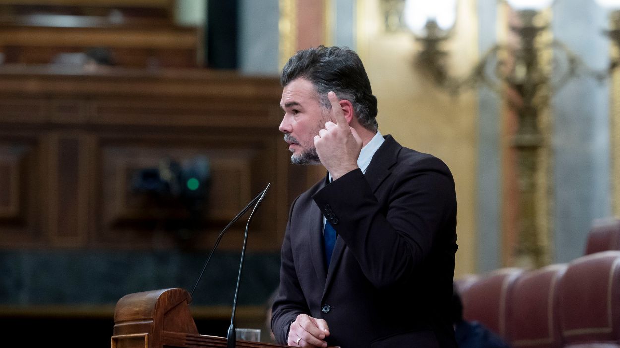 El portavoz de ERC en el Congreso de los Diputados, Gabriel Rufián, durante una intervención desde la tribuna. EP.
