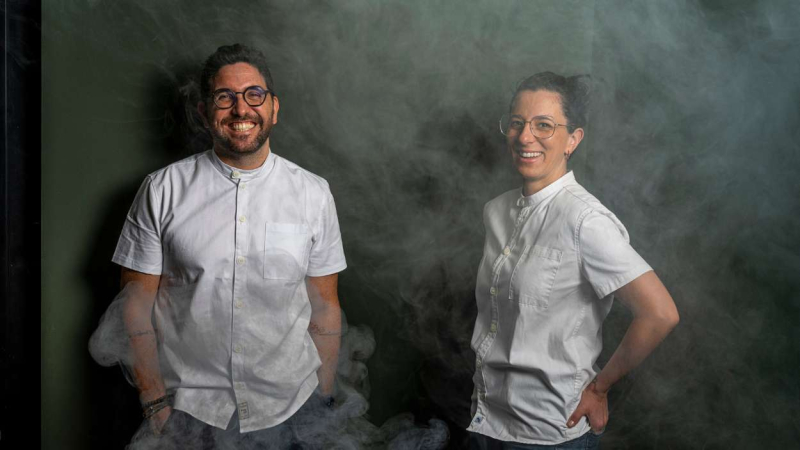 Carito Lourenço y Germán Carrizo, del restaurante valenciano Fierro. EP Carito Lourenço y Germán Carrizo, del restaurante valenciano Fierro. EP