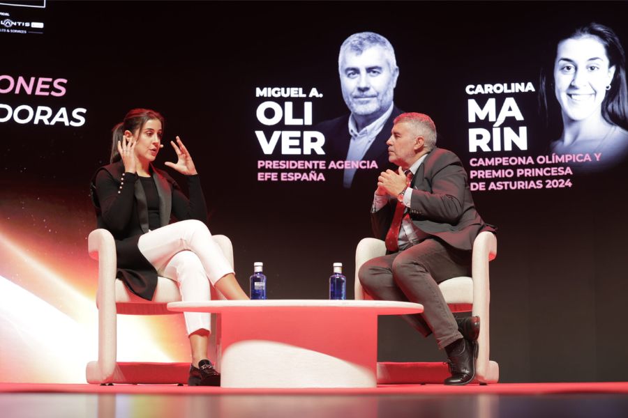 Carolina Marín y Miguel Ángel Oliver (Foto: Vigo Global Summit) Carolina Marín y Miguel Ángel Oliver (Foto: Vigo Global Summit)