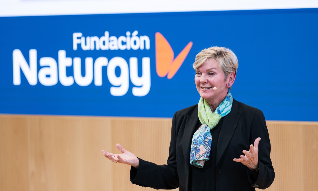 Jennifer M. Granholm durante su intervención del ciclo de conferencias de alto nivel Energy Prospectives. Foto: Fundación Naturgy