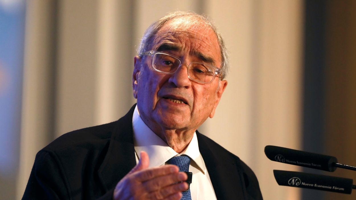 El exministro del Interior Rodolfo Martín Villa durante un desayuno de prensa. EP.