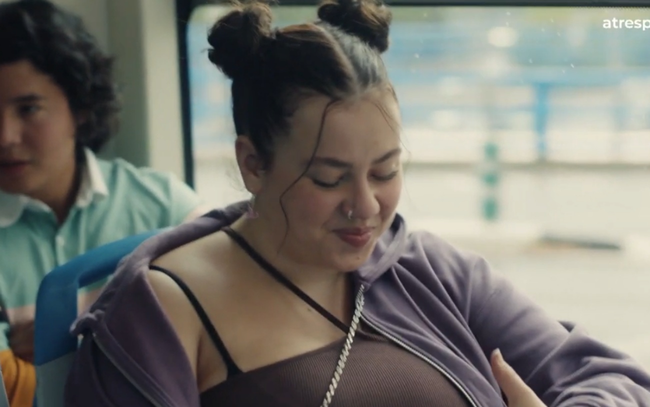 Fotograma de la serie Red Flags de Atresmedia. (Foto: captura de pantalla)