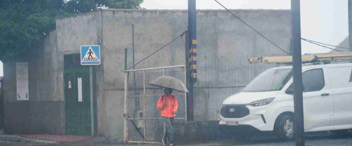 Un total de 19 provincias y Ceuta, en aviso este sábado por lluvia, tormenta, viento y oleaje Un total de 19 provincias y Ceuta, en aviso este sábado por lluvia, tormenta, viento y oleaje