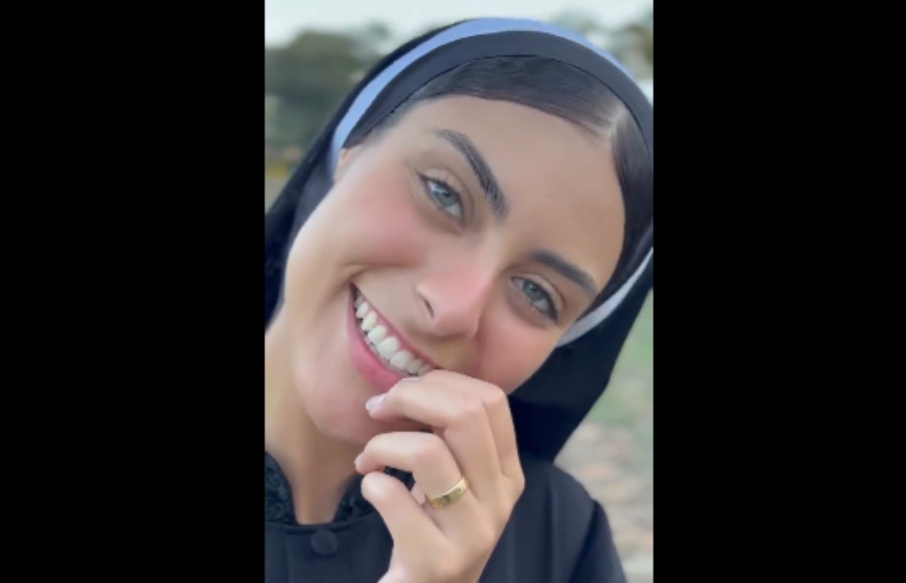 Kamila Rodrigues cambió las pasarelas por el convento a los 18 años. (Foto: X)