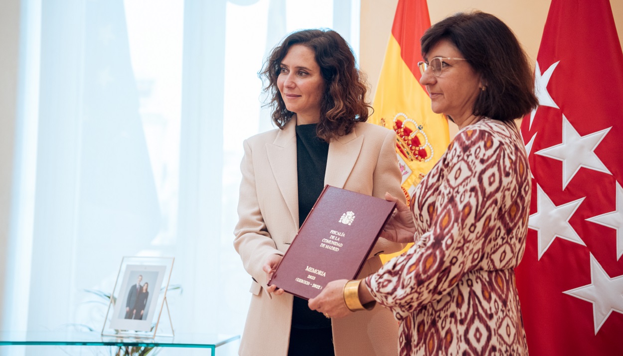 Isabel Díaz Ayuso y Almudena Lastra. EP