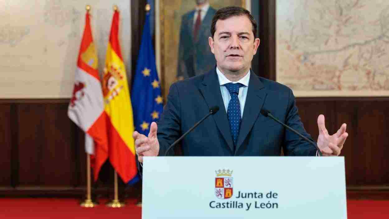 El presidente de la Junta, Alfonso Fernández Mañueco, durante su declaración institucional. Europa Press