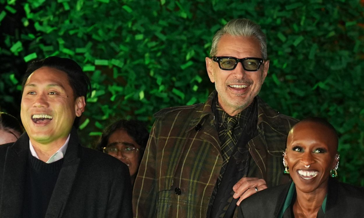 Jon M. Chu Espero que 'Wicked 2' nos dé valor para expresar nuestra opinión, ahora estamos escribiendo la historia. EP