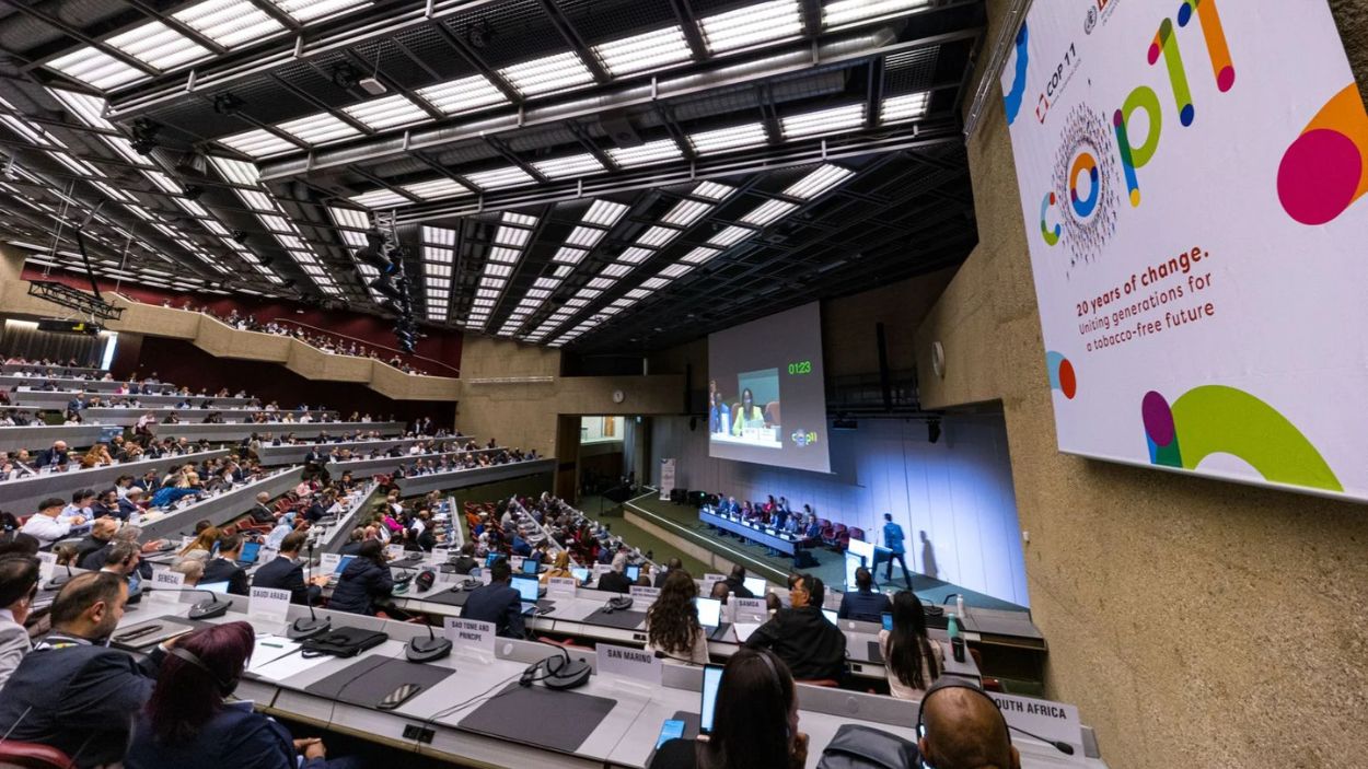 Imagen de la inauguración de la 11.ª reunión de la Conferencia de las Partes (COP11) en el Convenio Marco de la OMS para el Control del Tabaco © Copyright World Health Organization (WHO)