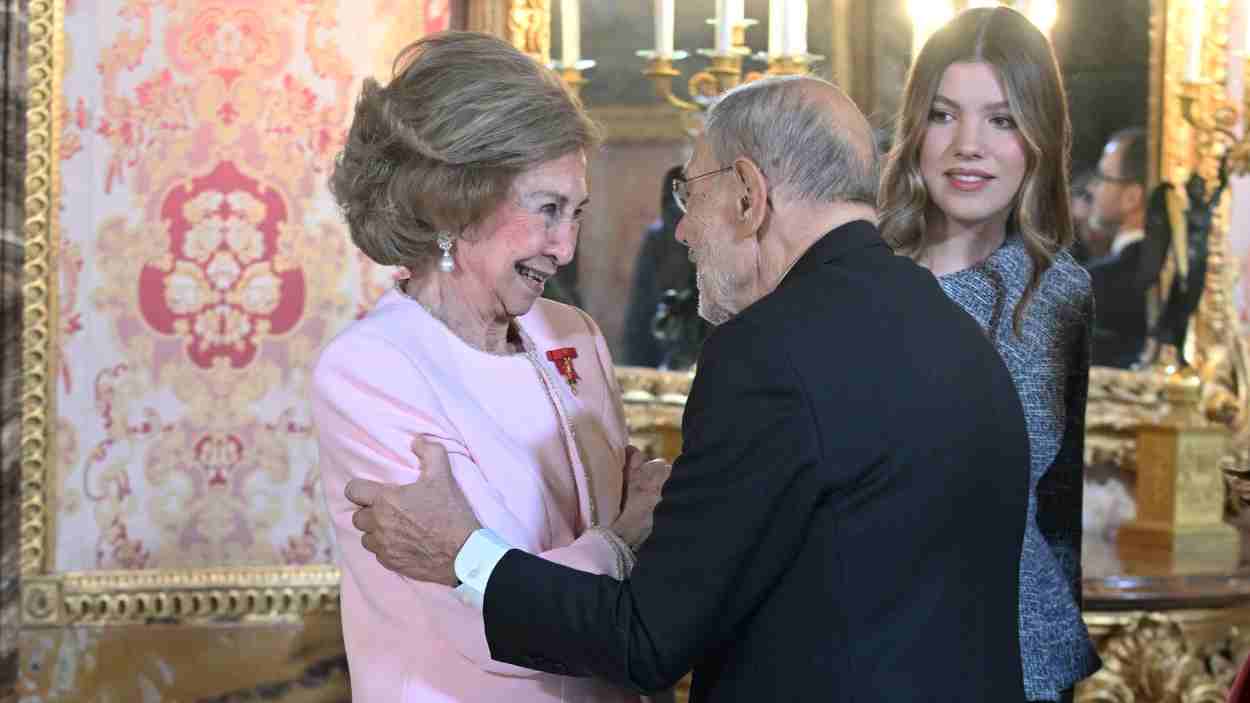 La Reina Sofía, Javier Solana y la Infanta Sofía durante la recepción celebrada tras la imposición del Toisón de Oro. EP.