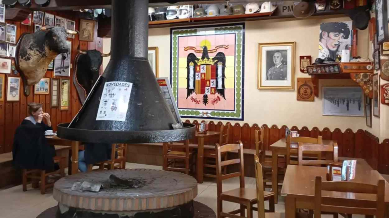 Interior del restaurante Casa Pepe. EP. Interior del restaurante Casa Pepe. EP.