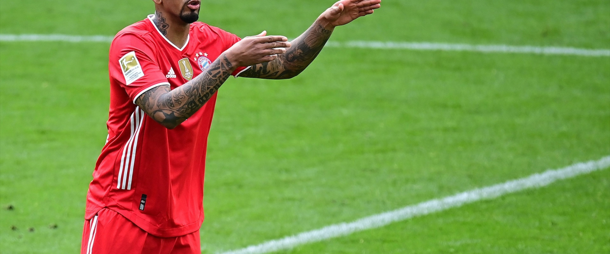 El Barça abre sus puertas a Jérôme Boateng pese a sus condenas por agresión y el veto de la afición del Bayern de Múnich El Barça abre sus puertas a Jérôme Boateng pese a sus condenas por agresión y el veto de la afición del Bayern de Múnich