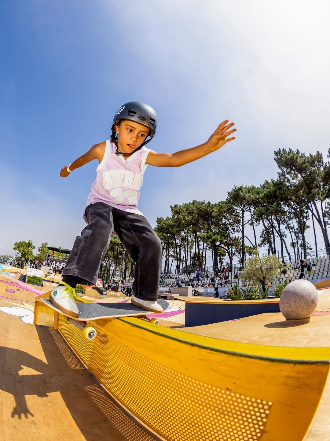 Martina patinando| Fuente: martinabustamante_sk8