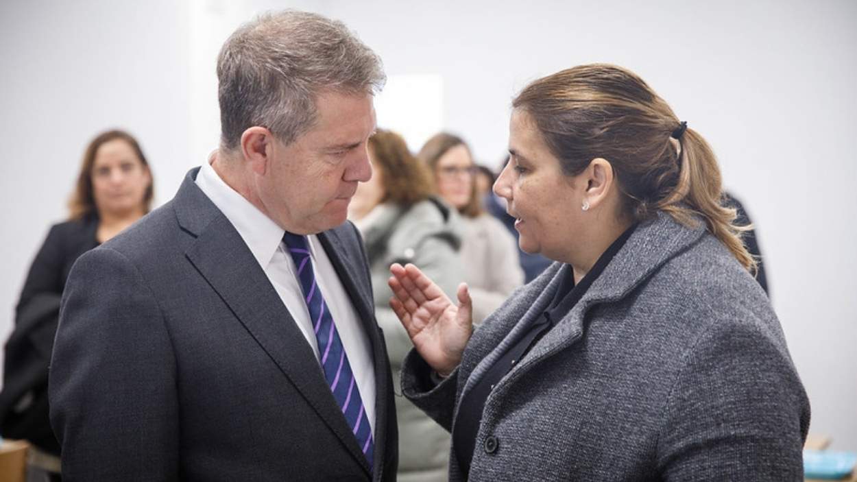 Emiliano García-Page, presidente de Castilla-La Mancha, y Tita García Élez, exalcaldesa de Talavera de la Reina. JCCM.