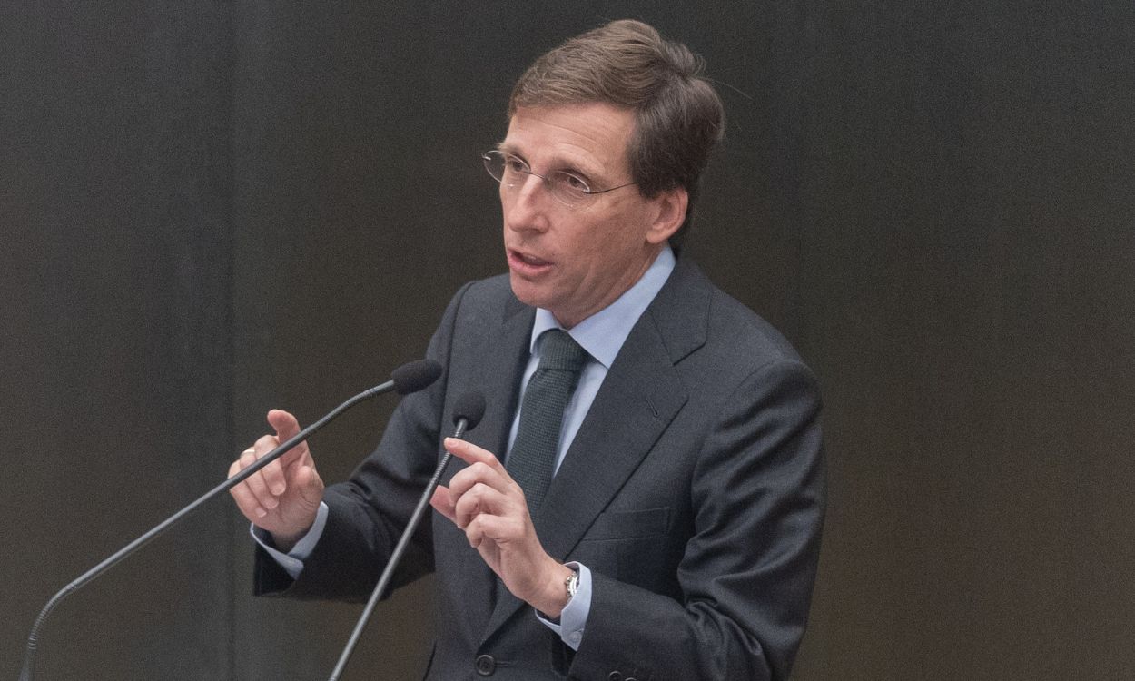 El alcalde de Madrid, José Luis Martínez Almeida, durante un pleno ordinario del Ayuntamiento de Madrid, en el Palacio de Cibeles, a 25 de noviembre de 2025, en Madrid (España). EP