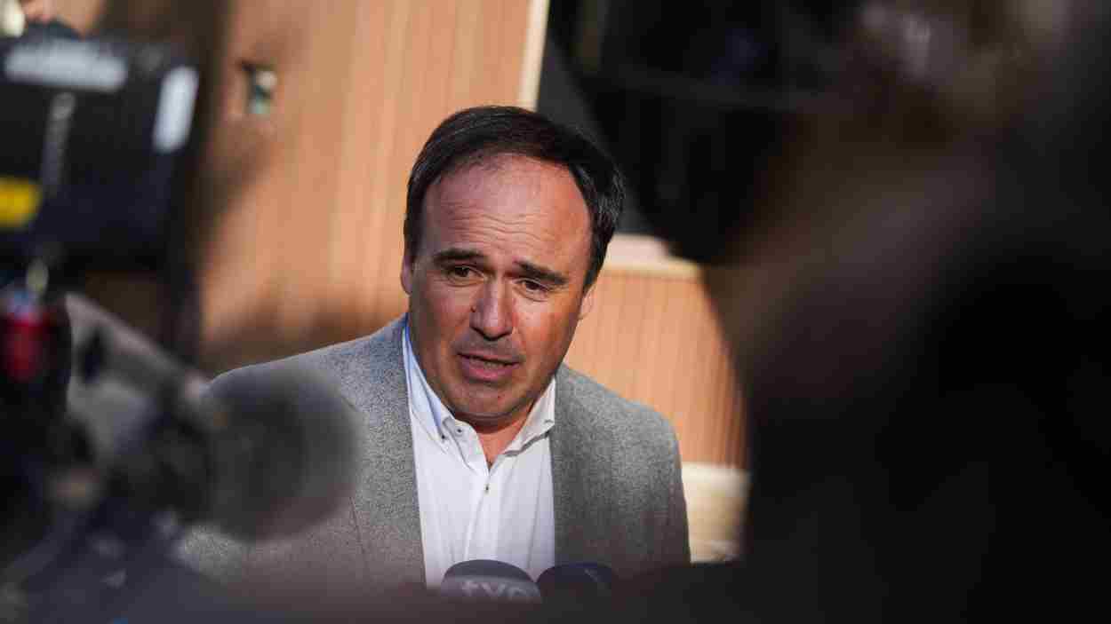 Pérez Llorca es investido president de la Generalitat. EP