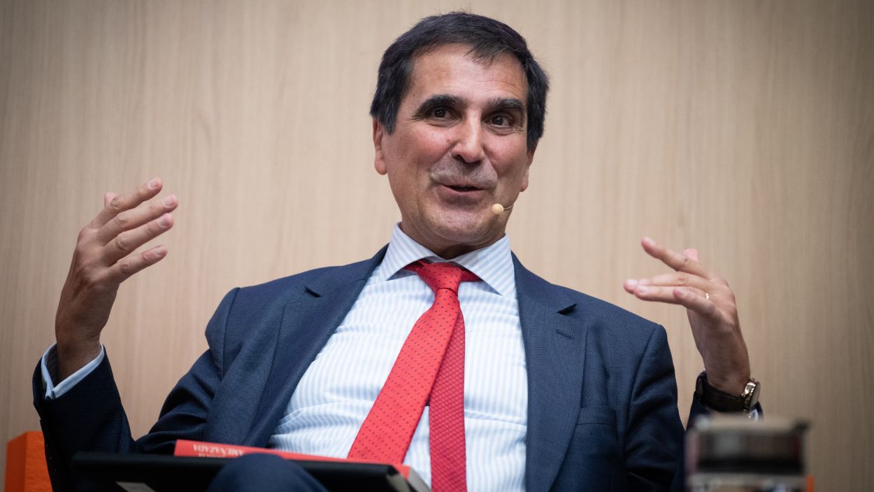 El magistrado del Tribunal Supremo, Antonio del Moral, participa en un coloquio